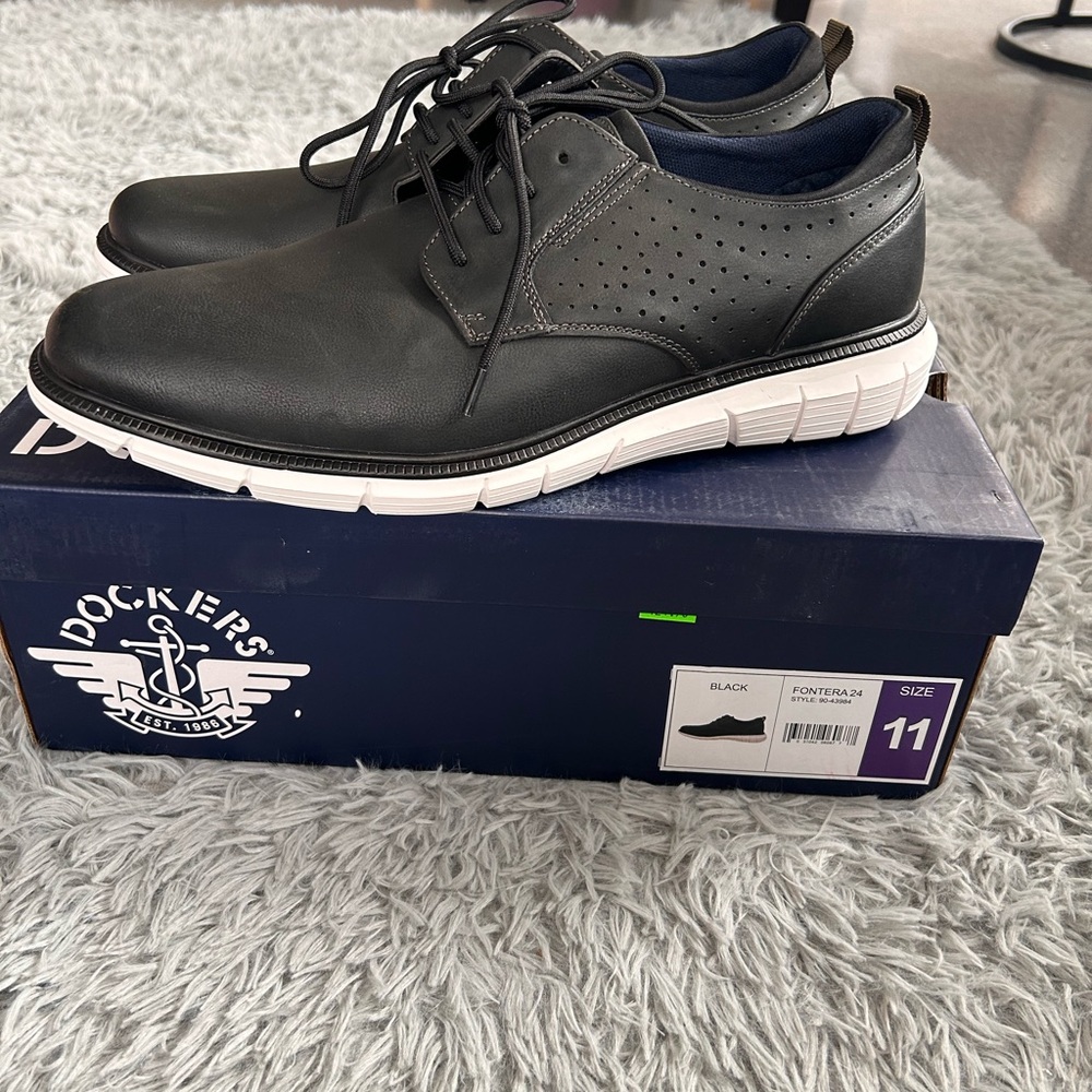 Dockers Men's Black Leather Shoes